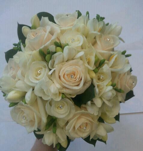 Champagne and ivory bridal posy