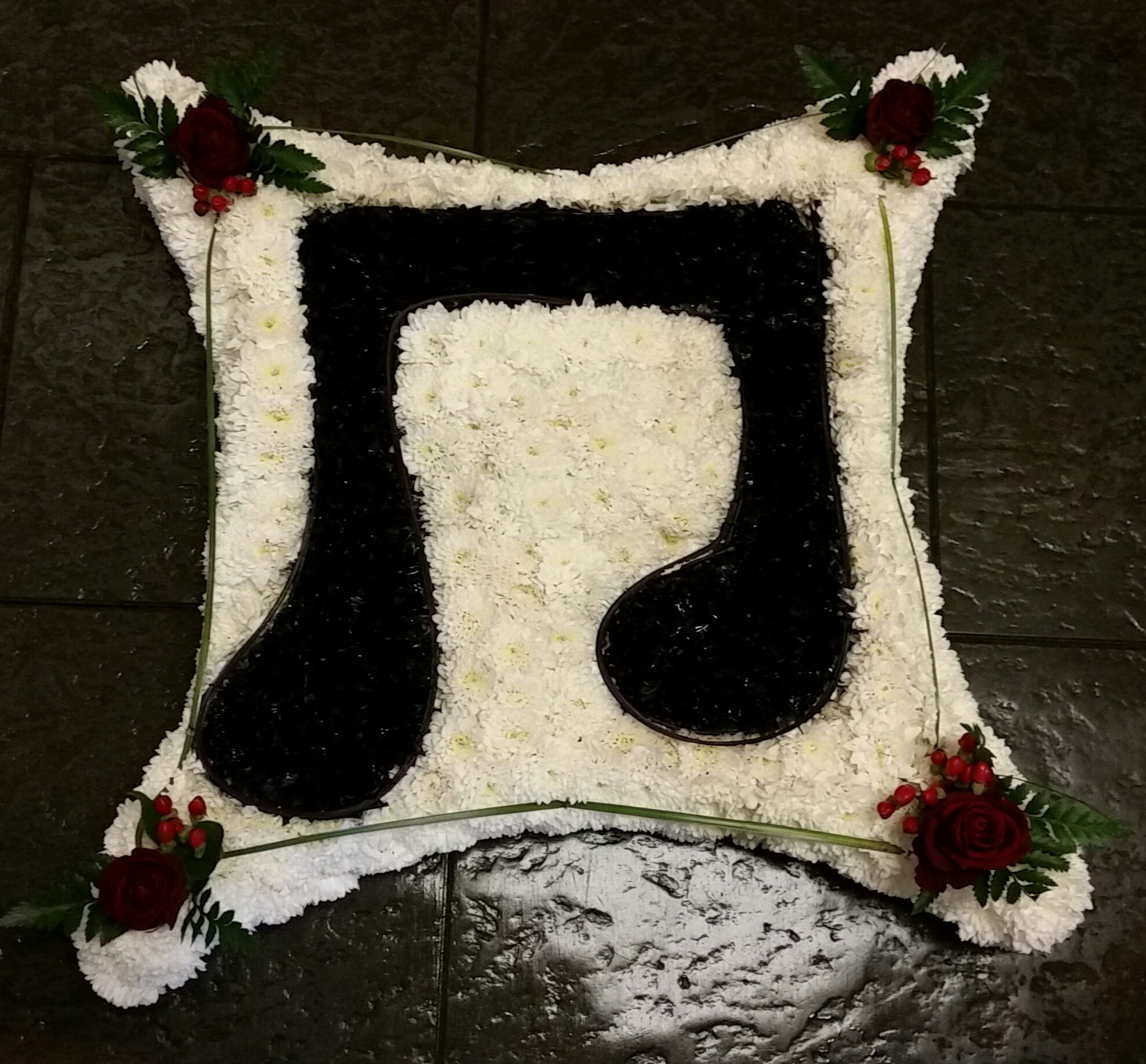 Musical note cushion