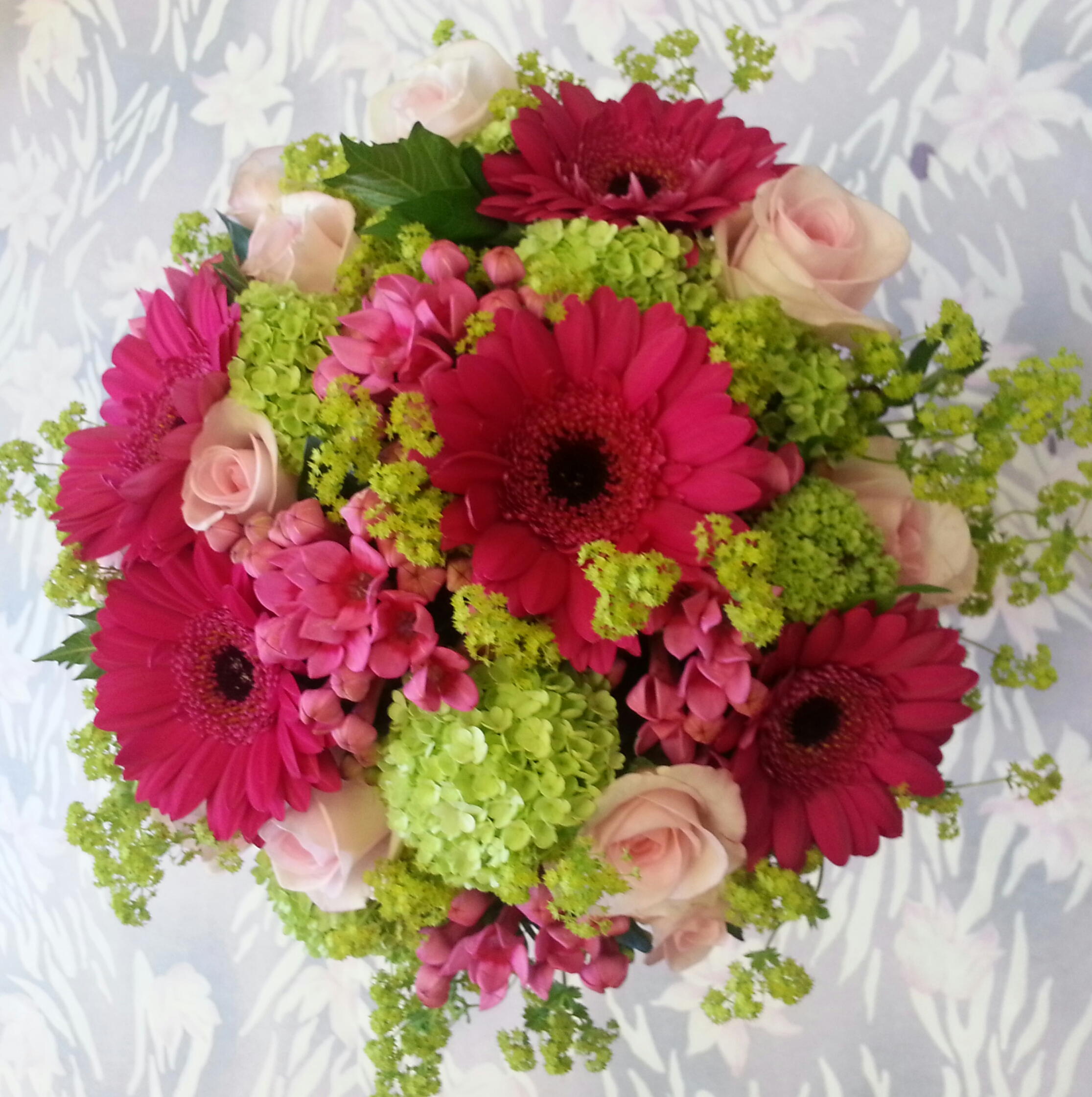 Vintage zesty bridal bouquet