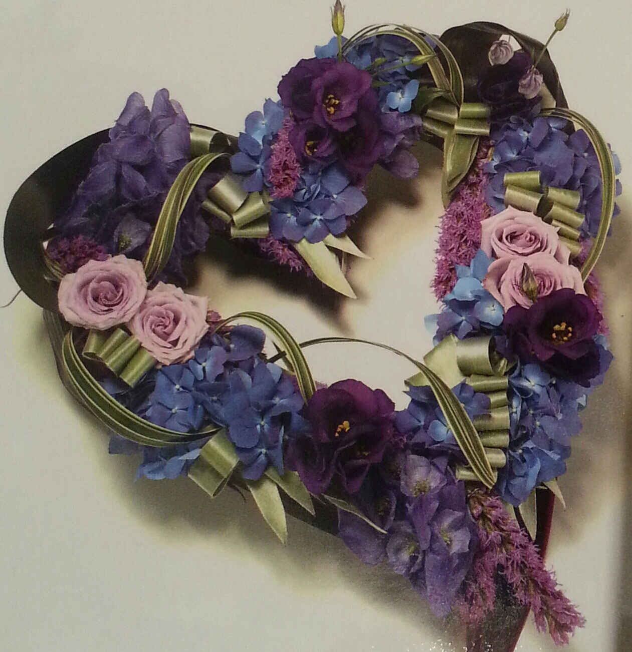 Mauve combination open modern heart