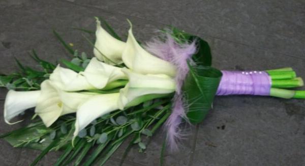 White Cala Lily Overarm