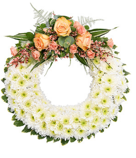 Based foliage edge wreath