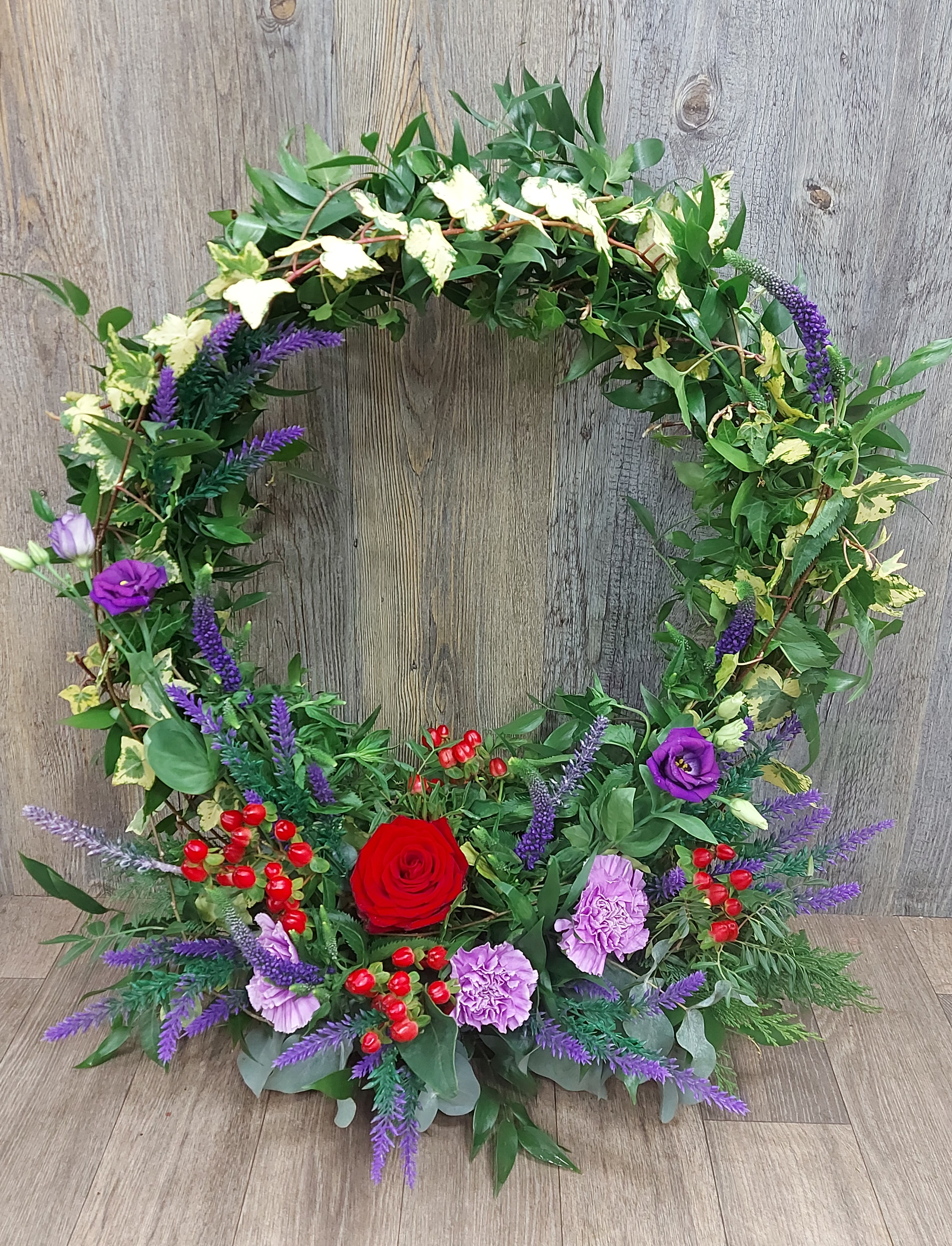 Standing foliage wreath