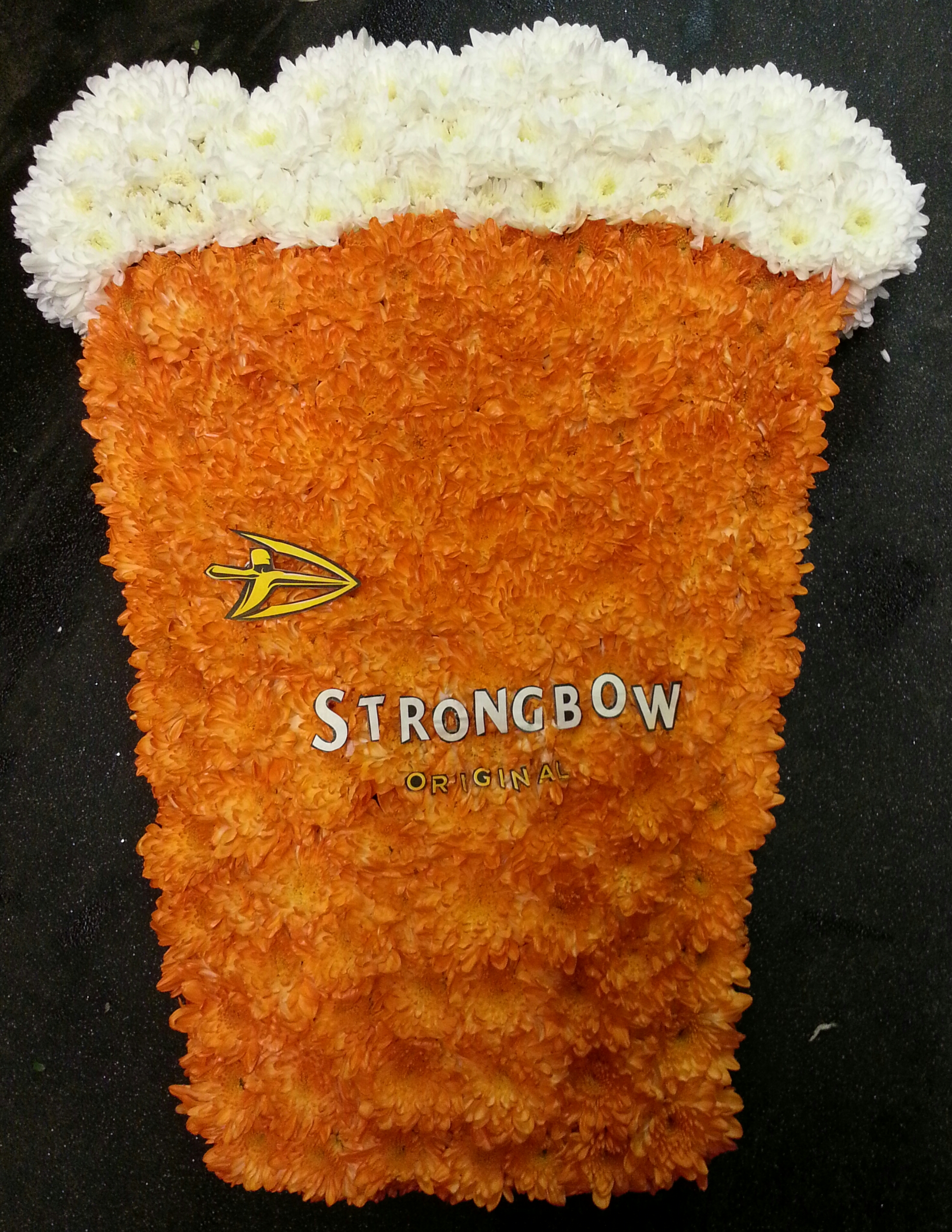 Pint glass strongbow cider