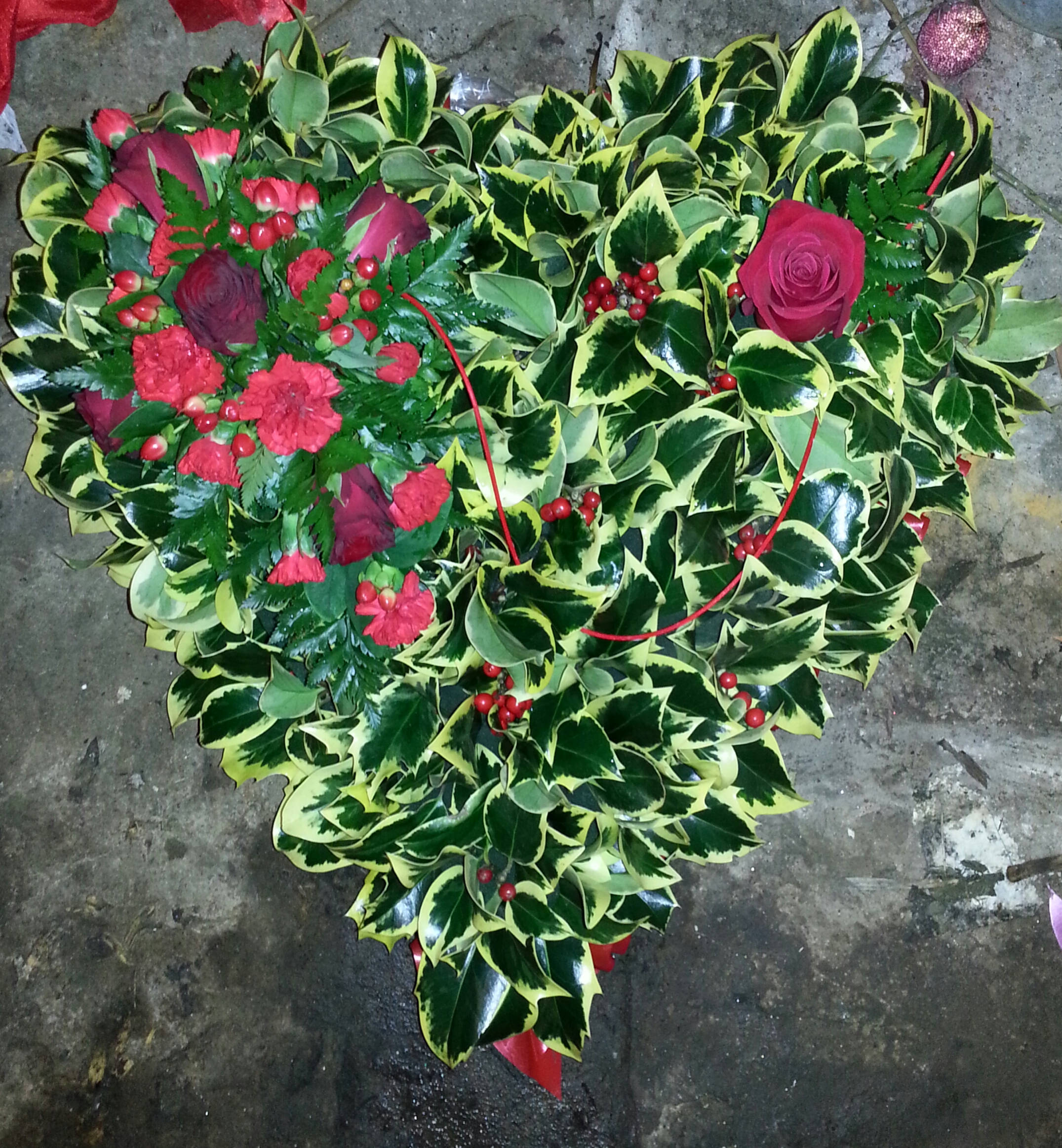 Holly based closed heart